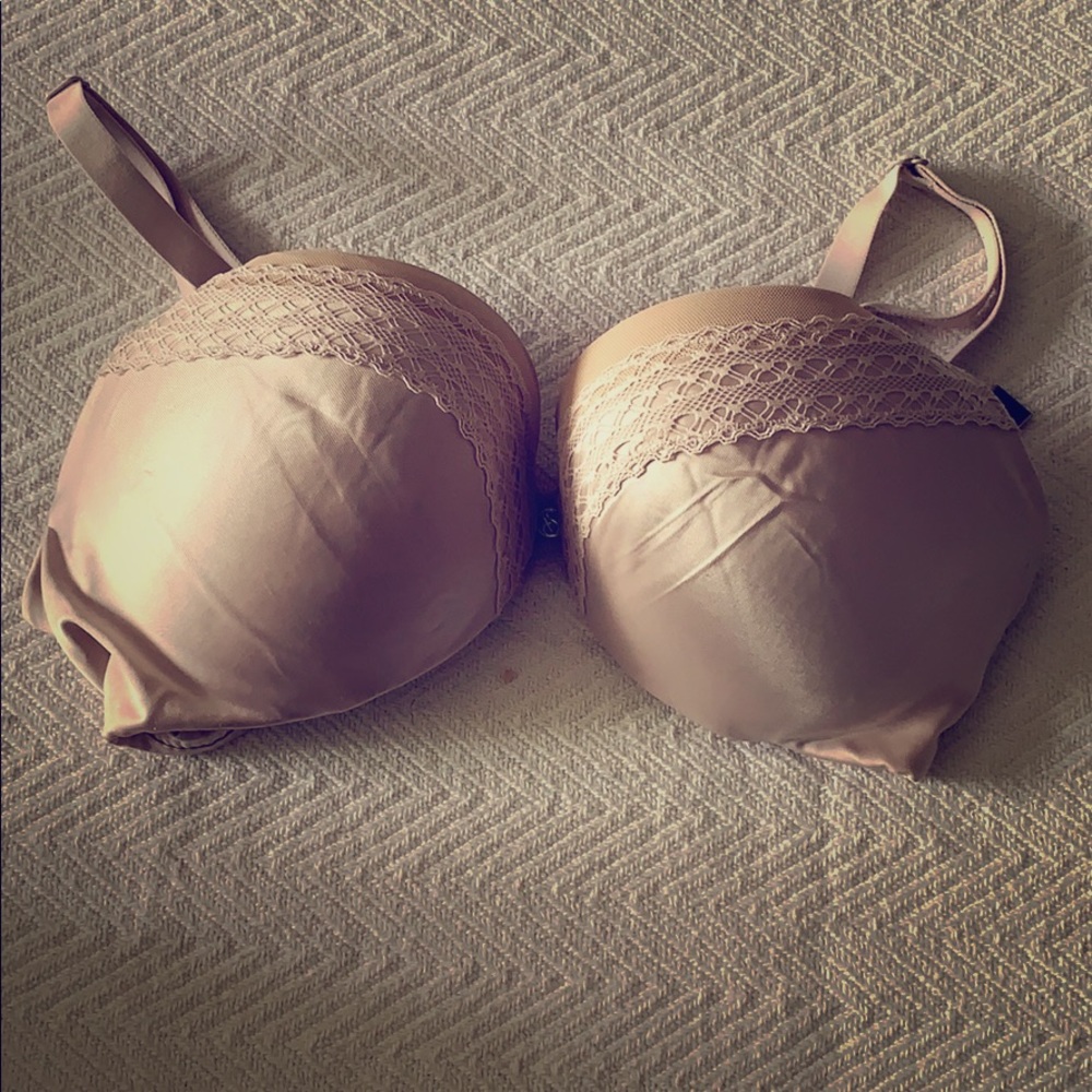Cream/Rose Victorias Secret V. Sexy Push Up - 32C